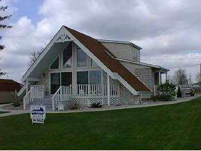 2209 Marina Drive Rochester, IN 46975 - Photo 1 of 8