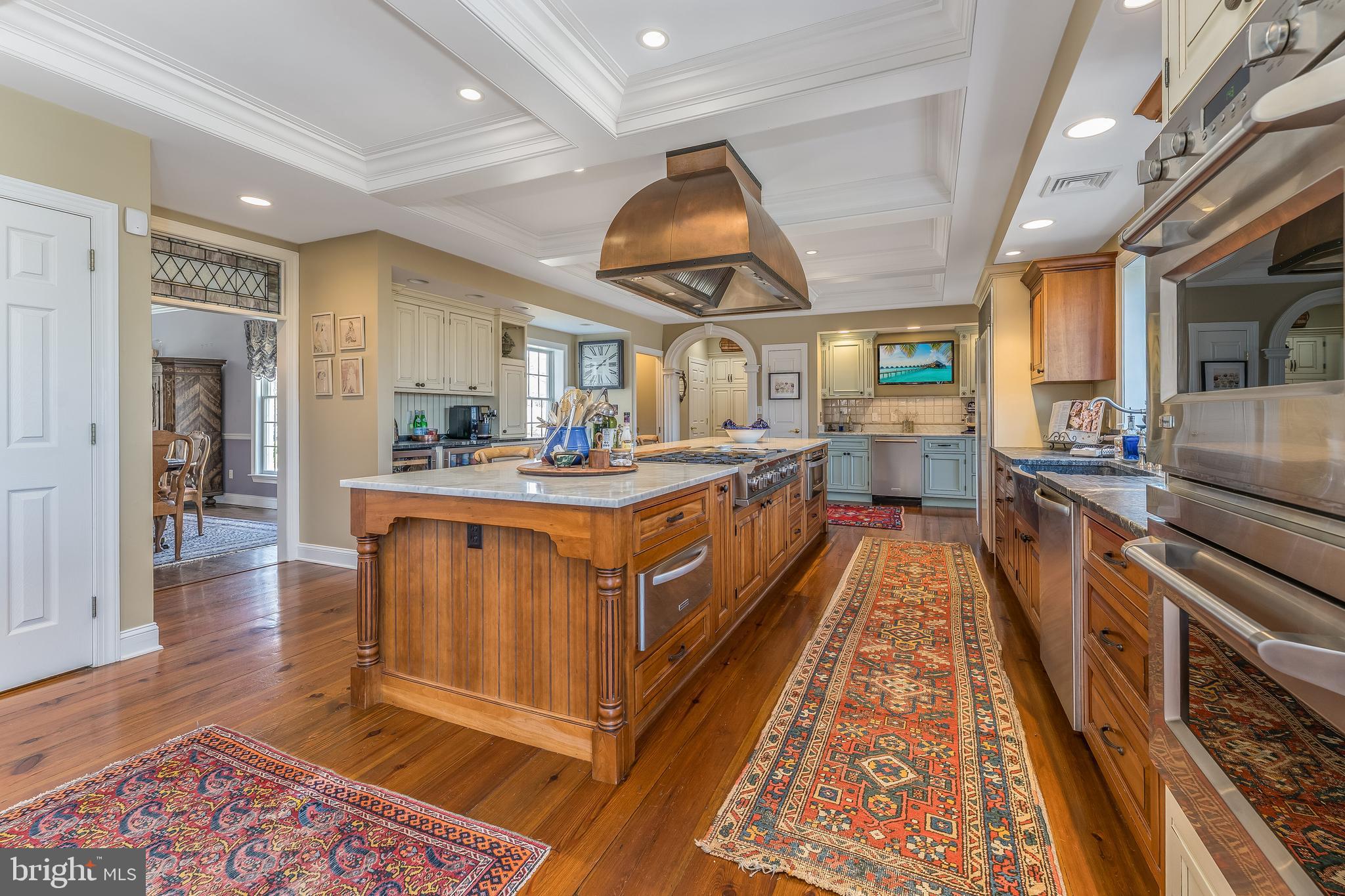 27 Milestone Drive Ringoes, NJ 08551 - Photo 15 of 75 14' Center Island with Marble Countertop