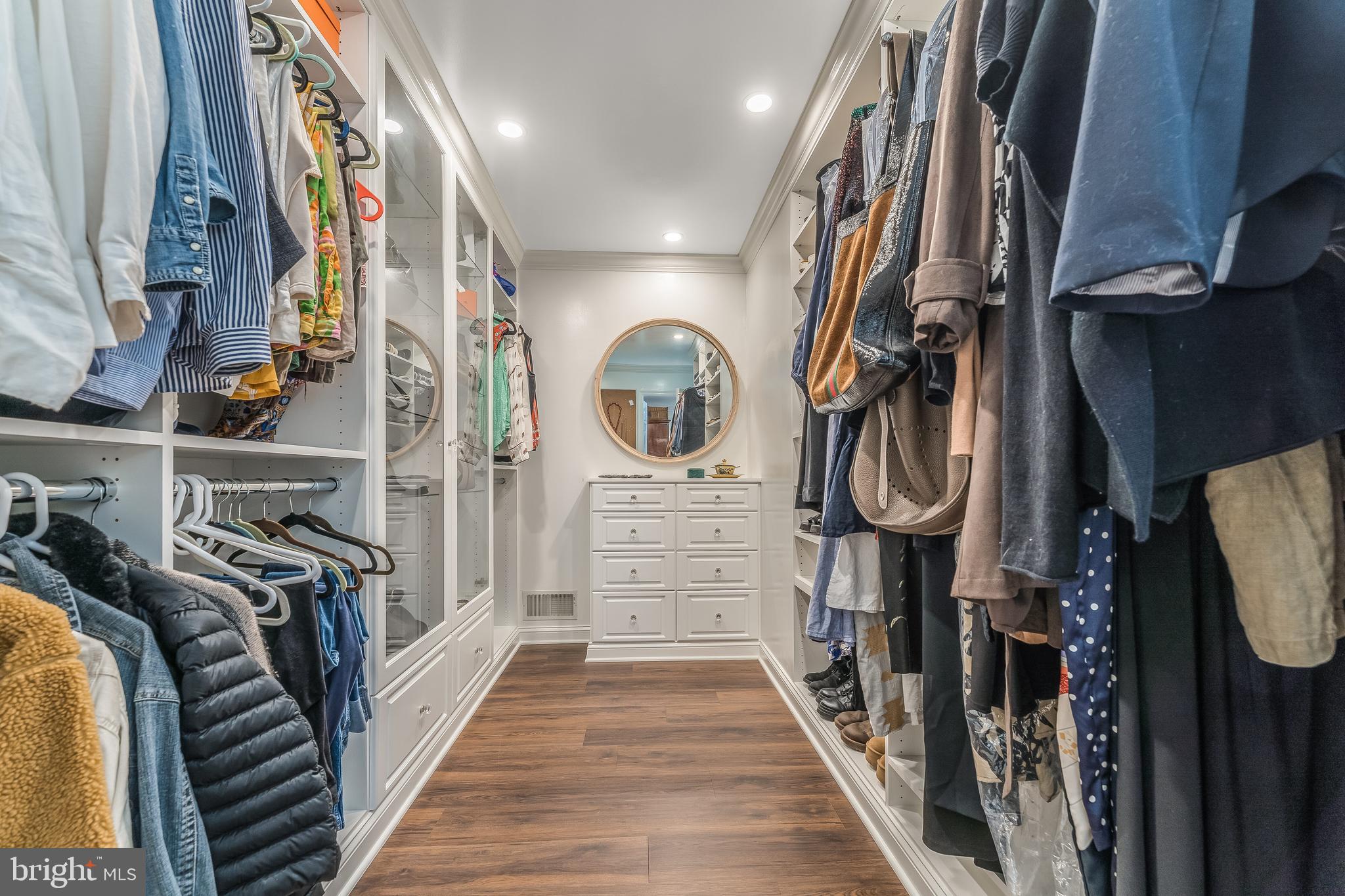 27 Milestone Drive Ringoes, NJ 08551 - Photo 32 of 75 a close view of walk in closet