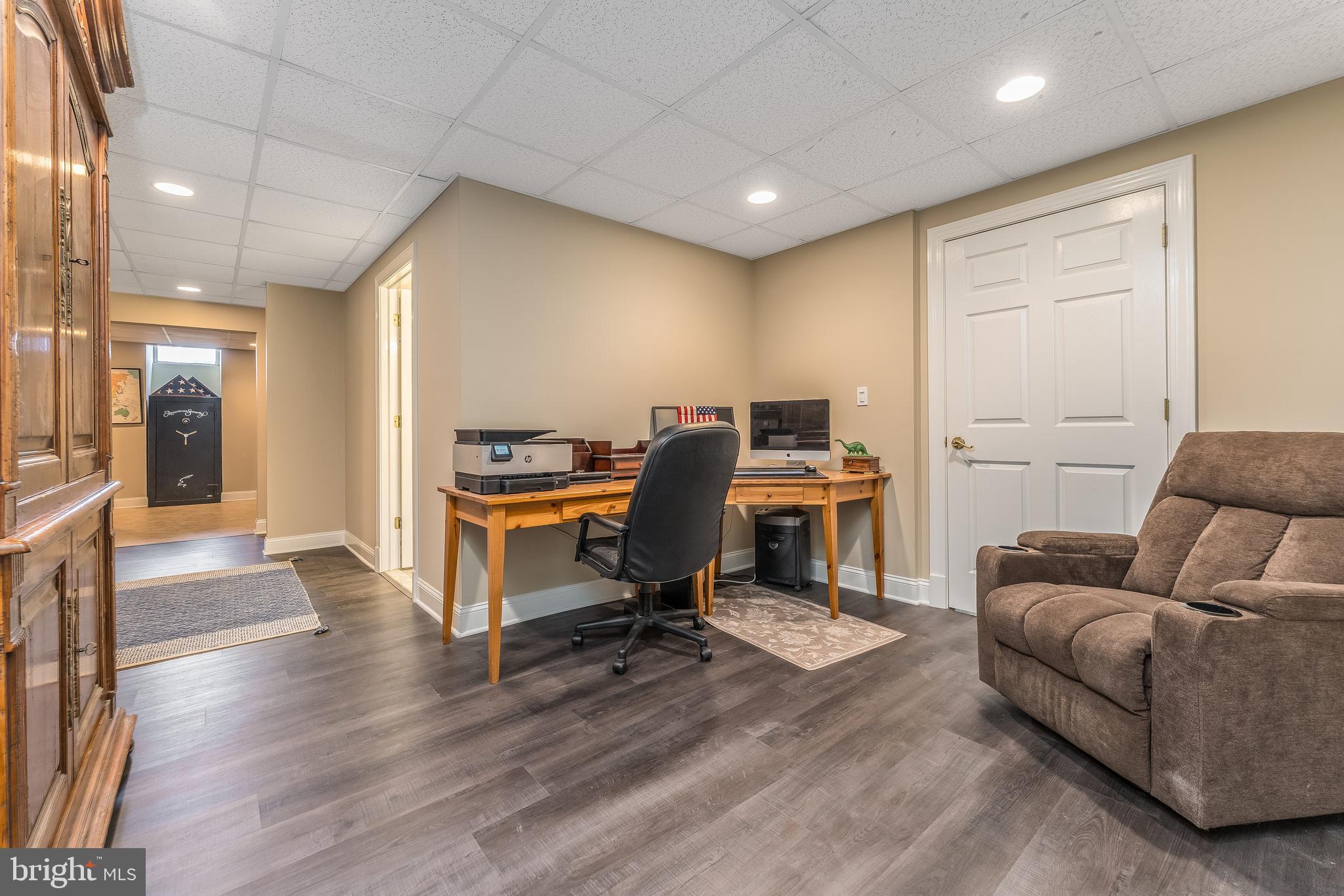 27 Milestone Drive Ringoes, NJ 08551 - Photo 48 of 75 Office