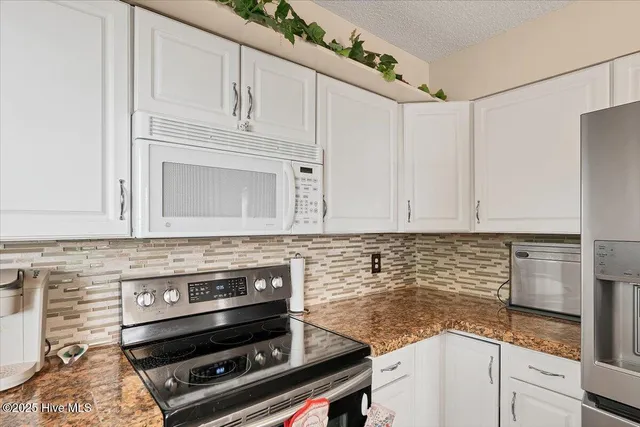 $297,500 | 32 A Martin Drive, Whispering Pines, NC 28327