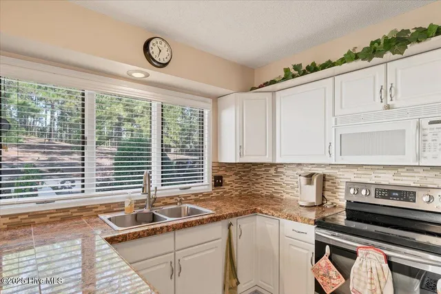 $297,500 | 32 A Martin Drive, Whispering Pines, NC 28327