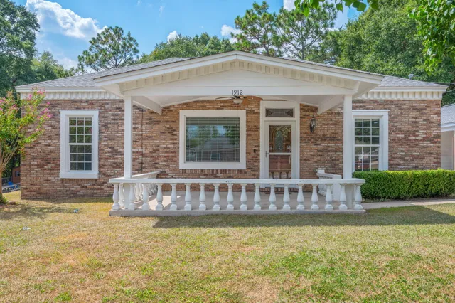 $290,000 | 1912 North Pearl Street, Crestview, FL 32536