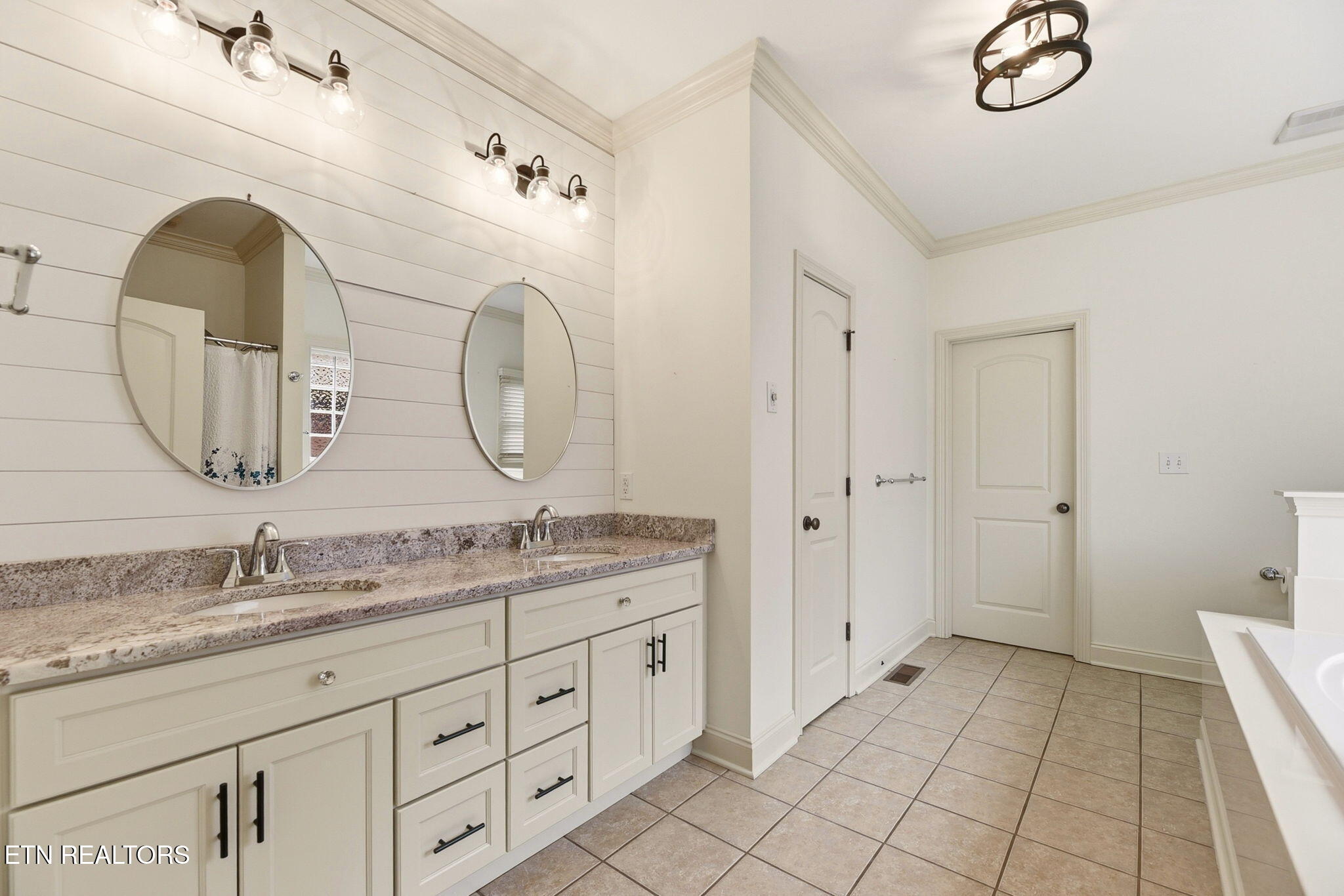 49 Royal Troon Circle Oak Ridge, TN 37830 - Photo 24 of 45 24-web-or-mls-DSC_5406