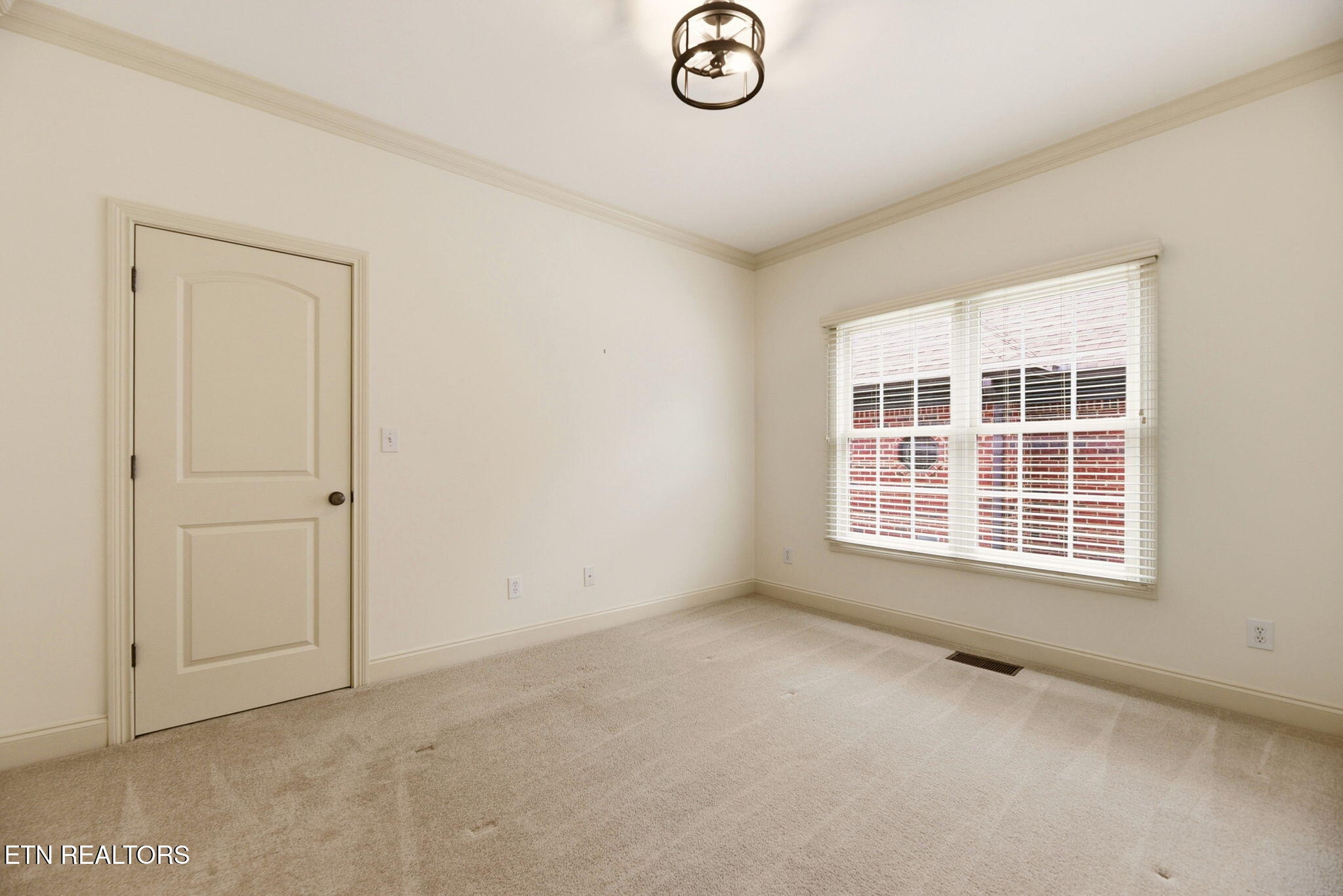 49 Royal Troon Circle Oak Ridge, TN 37830 - Photo 27 of 45 27-web-or-mls-DSC_5415