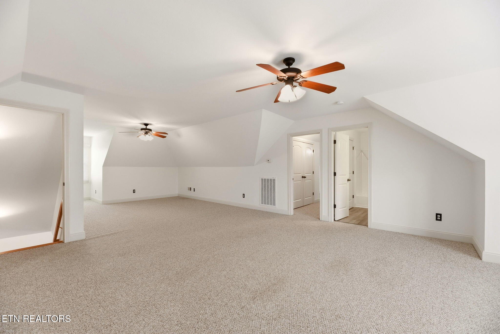 49 Royal Troon Circle Oak Ridge, TN 37830 - Photo 31 of 45 31-web-or-mls-DSC_5424