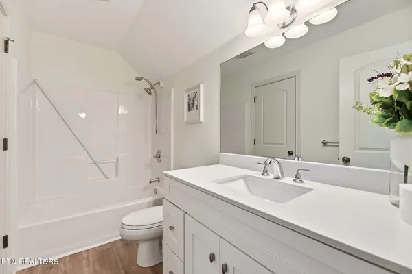 $684,617 | 49 Royal Troon Circle, Oak Ridge, TN 37830