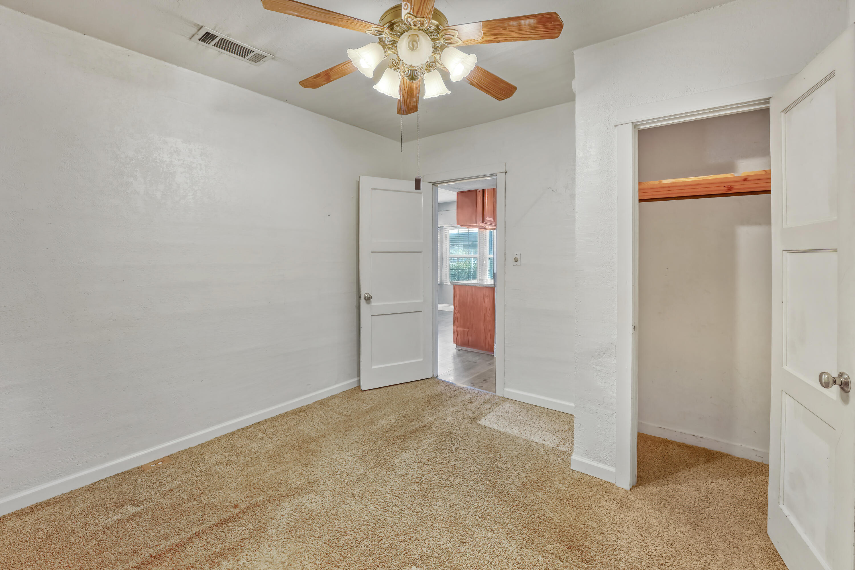 316 West Visalia Road Exeter, CA 93221 - Photo 13 of 29 15