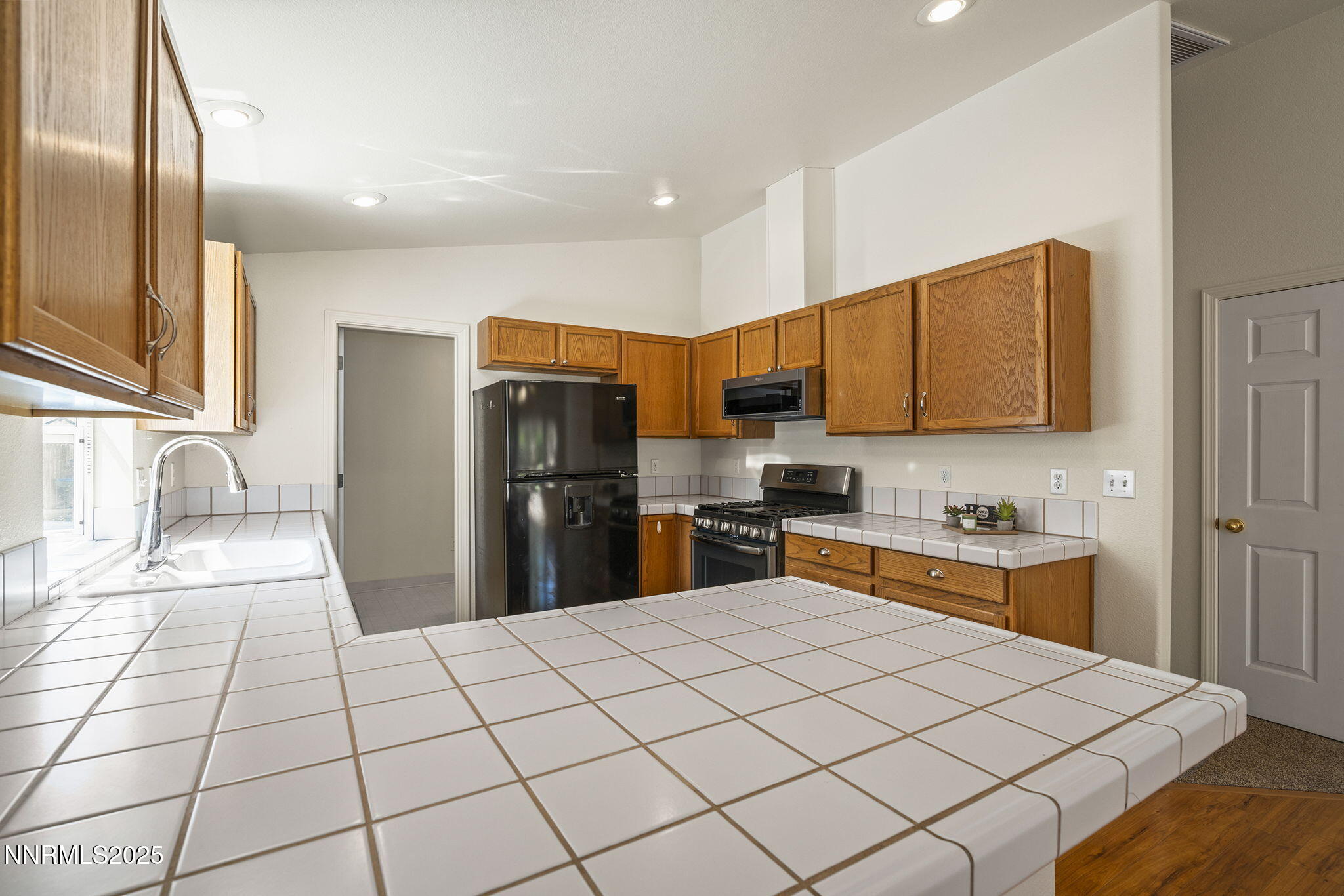 1528 Pries Court Reno, NV 89523 - Photo 16 of 41 15-web-or-mls-_DSC3432