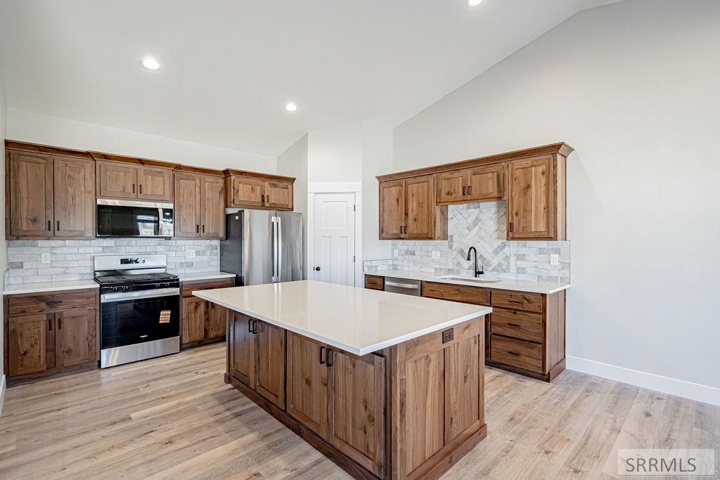 562 Zion Street Shelley, ID 83274 - Photo 12 of 53