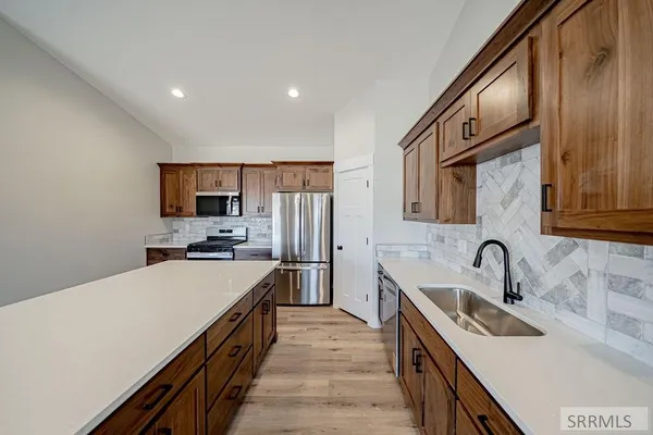 $460,000 | 562 Zion Street, Shelley, ID 83274