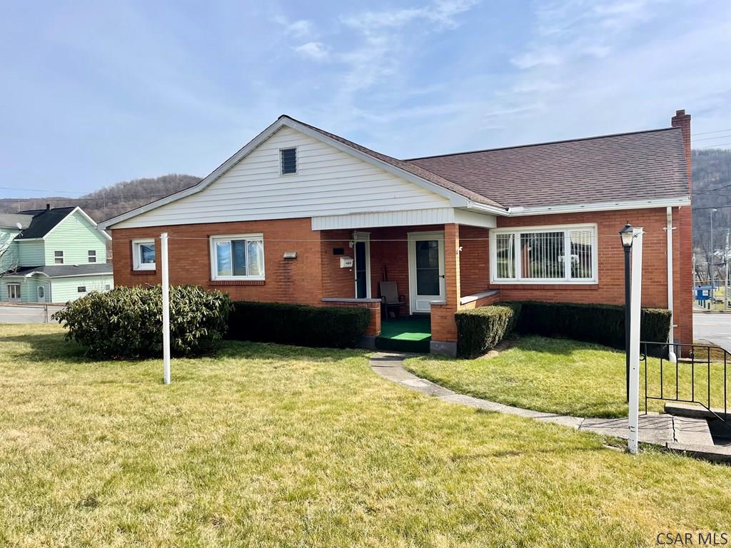 129R 3rd Street Johnstown, PA 15909 - Photo 3 of 34