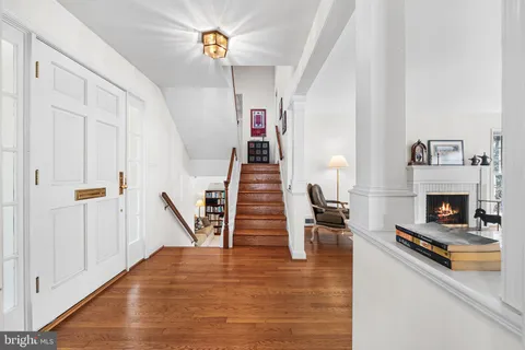 a view of a multi story building