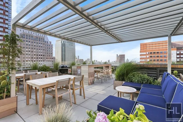 $950,000 | 365 Bridge Street, Unit 7N | Downtown Brooklyn
