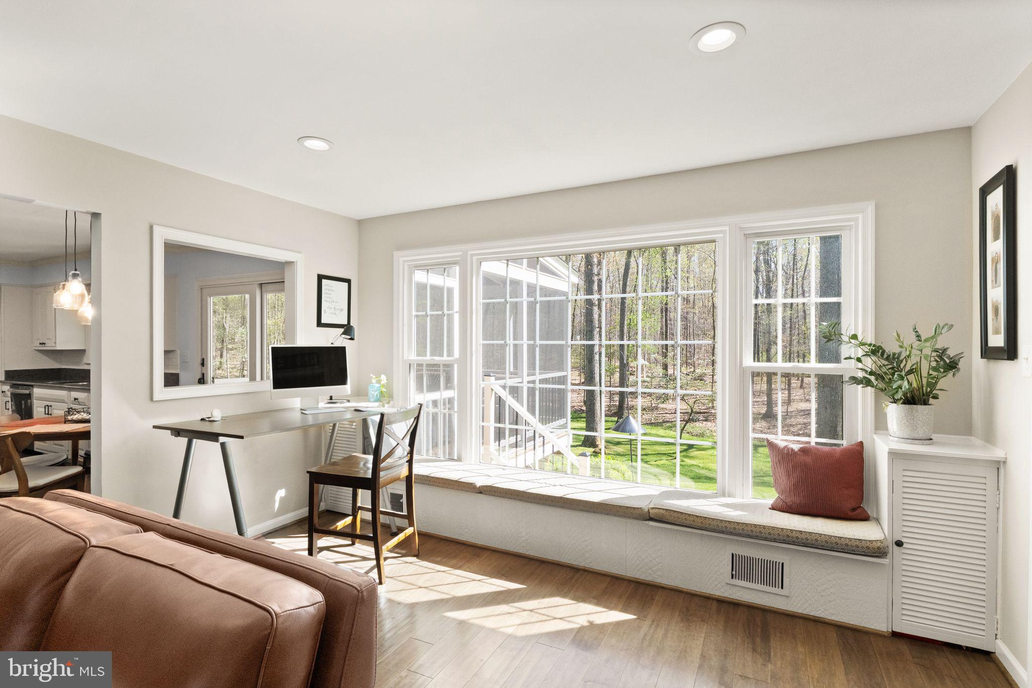 8019 Stillbrooke Road Manassas, VA 20112 - Photo 17 of 80 Incredible window/bench area.