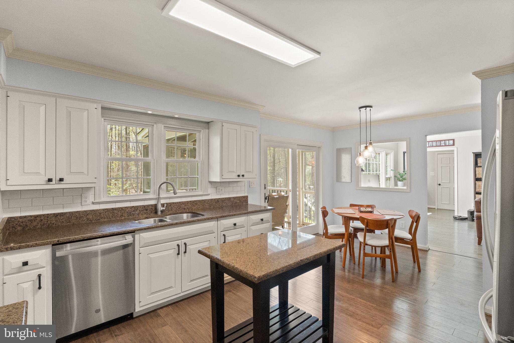 8019 Stillbrooke Road Manassas, VA 20112 - Photo 10 of 80 Large kitchen with breakfast area.
