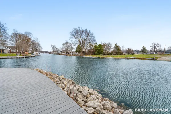 $525,000 | 2196 Boardwalk Court, Wayland, MI 49348