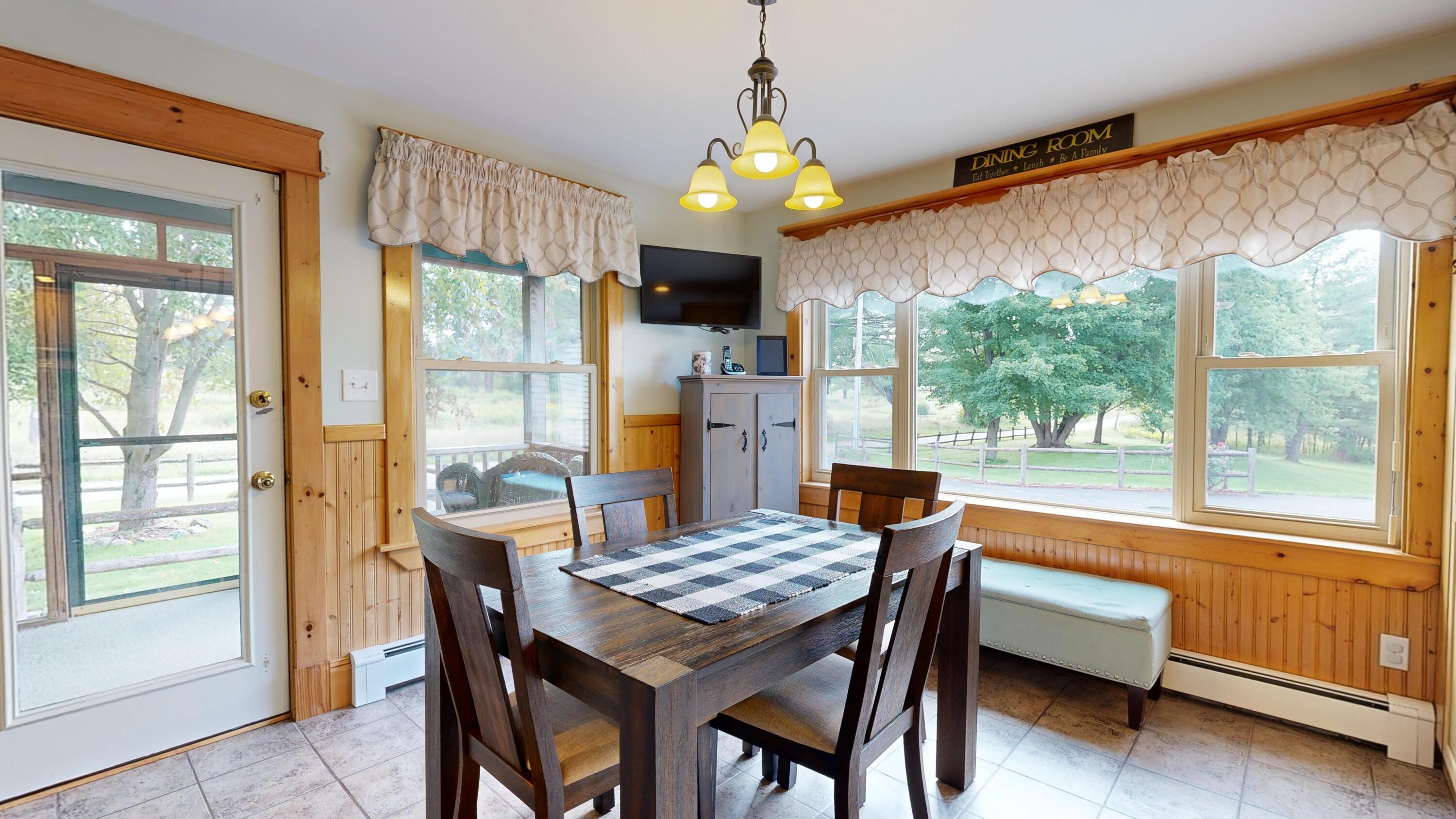 160 Lane Road Auburn, ME 04210 - Photo 16 of 103 Dining