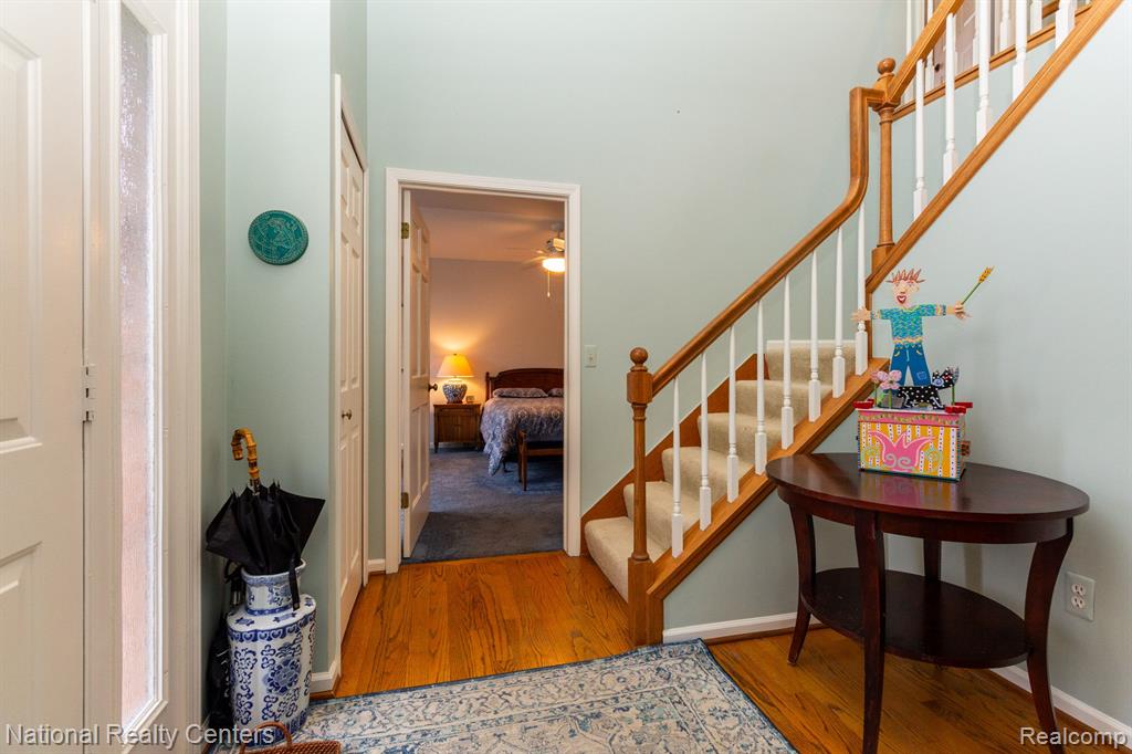 36985 Valley Ridge Drive Farmington Hills, MI 48331 - Photo 7 of 51