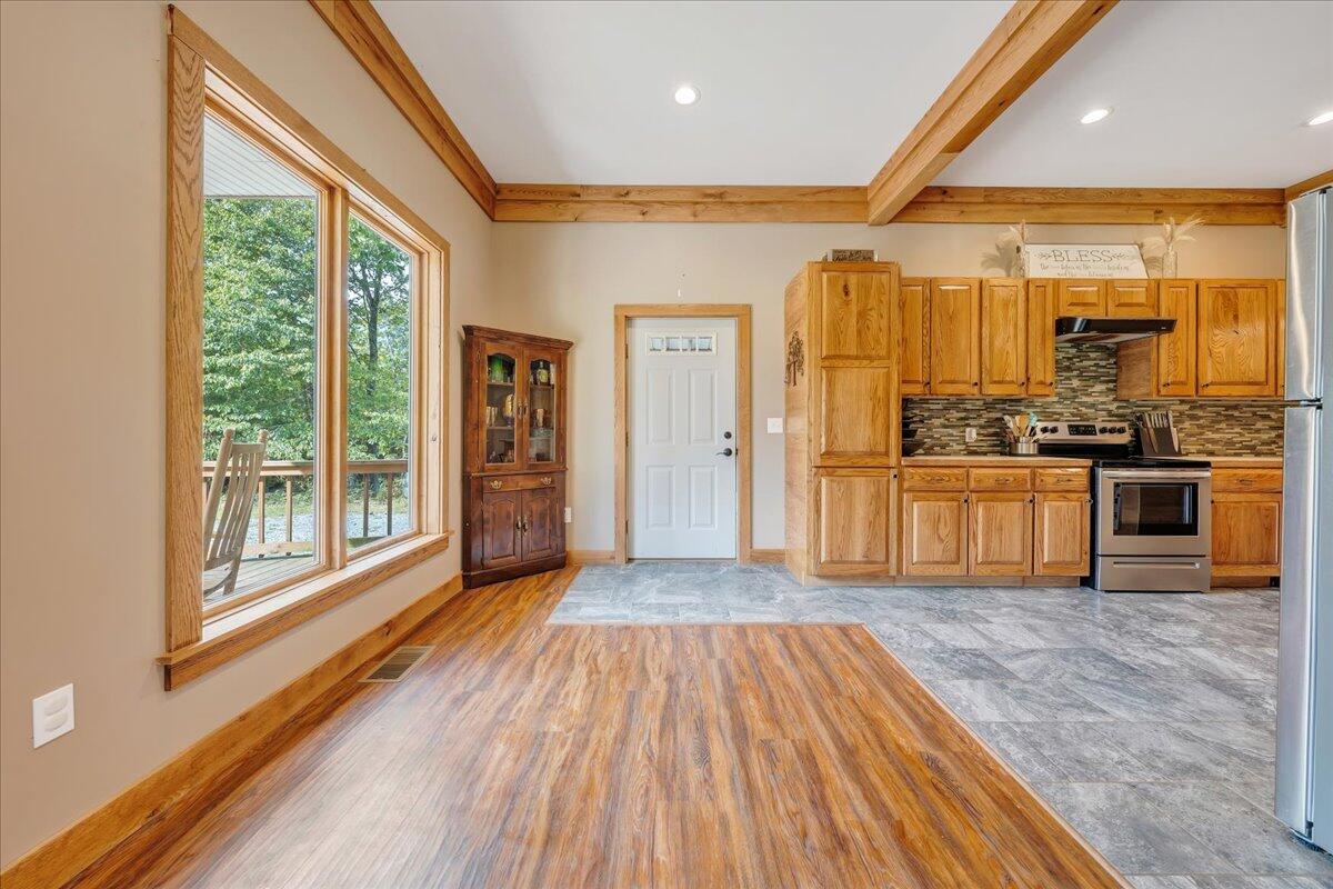 6966 Lobelia Road Hillsboro, WV 24946 - Photo 9 of 61 Gallery Image 9
