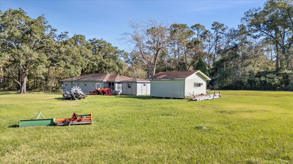 313 Roy Road Wallisville, TX 77597 - Photo 24 of 38