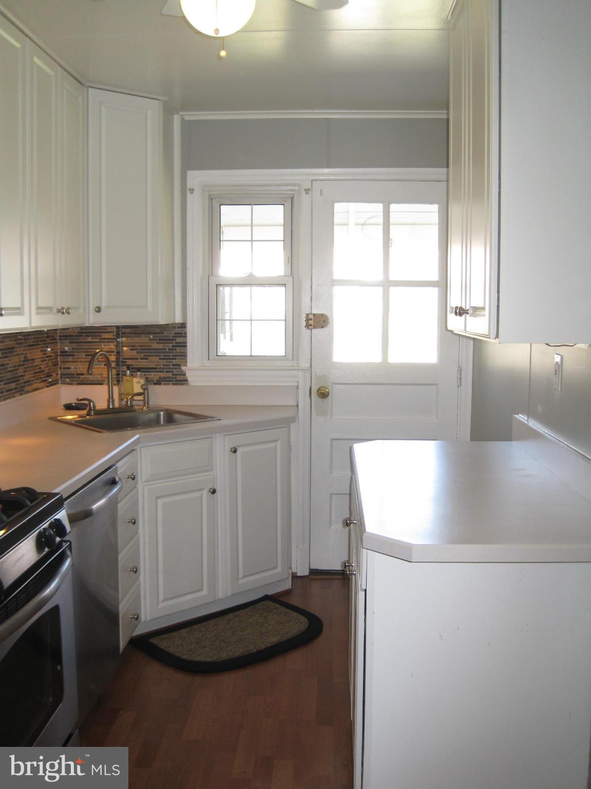 8326 Wyton Road Baltimore, MD 21286 - Photo 13 of 30 Kitchen