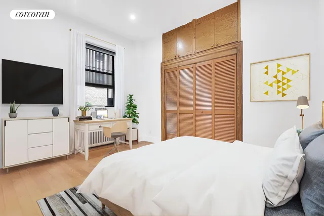 $695,000 | 26 West 97th Street, Unit 1C | Upper West Side