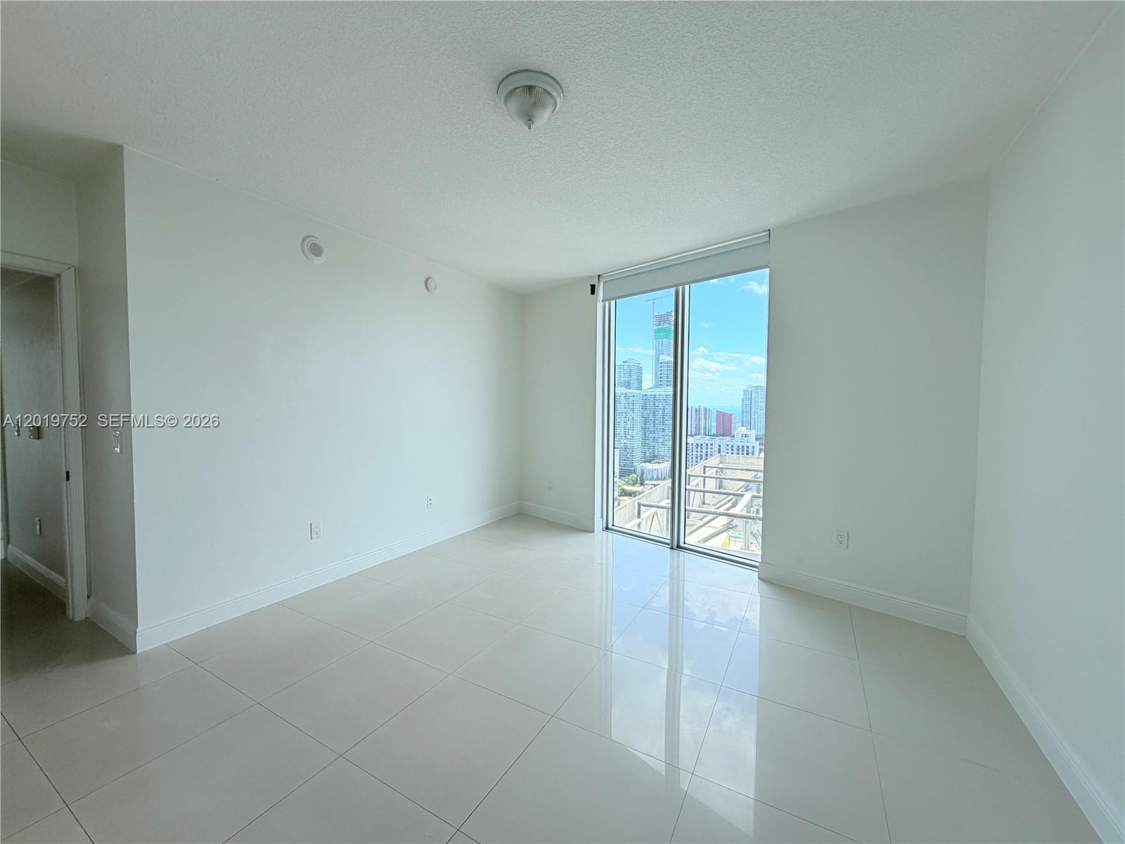 185 Southwest 7th Street, Unit 3412 Miami, FL 33130 - Photo 5 of 28