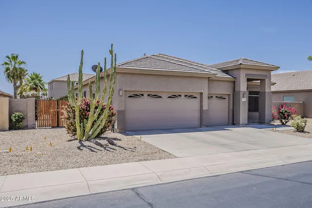 $490,000 | 43319 Oakland Court, Maricopa, AZ 85138