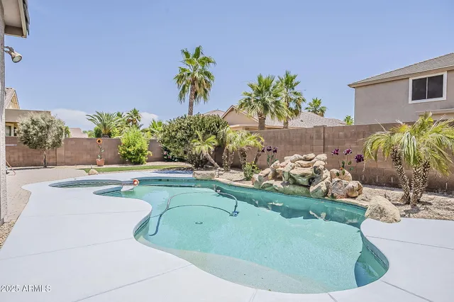 $490,000 | 43319 Oakland Court, Maricopa, AZ 85138