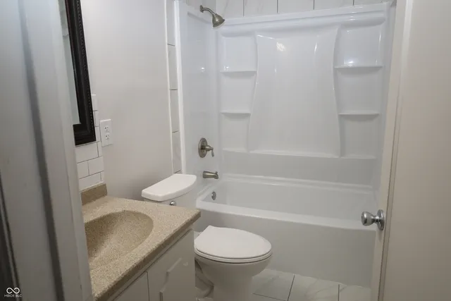 $1,550 | 1834 North Auburn Street, Indianapolis, IN 46224