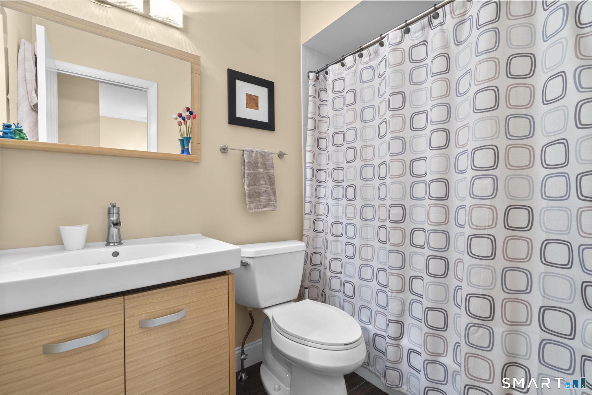 40 Riverside Avenue, Unit 4 Stamford, CT 06905 - Photo 13 of 28 Gallery Image 13