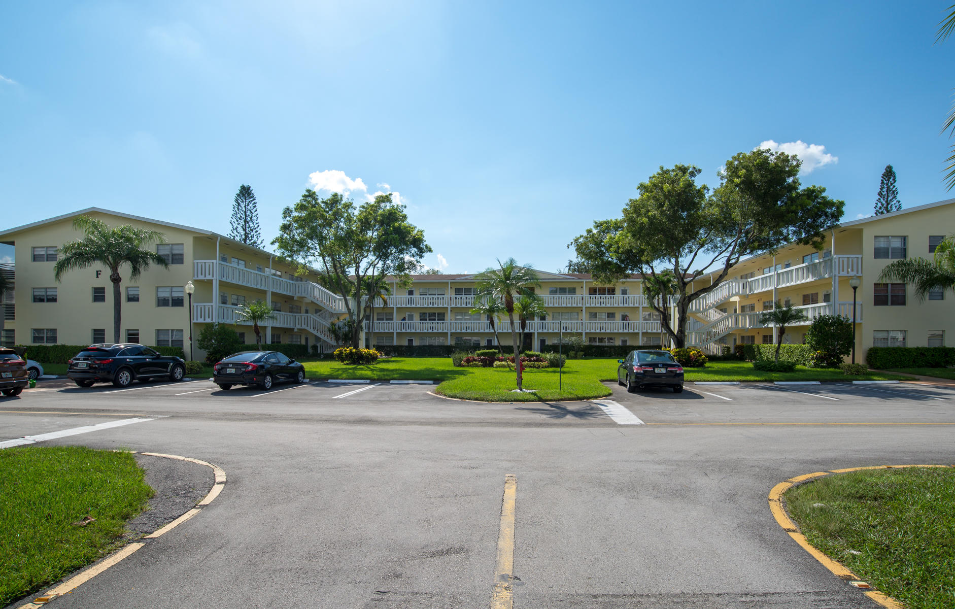 211 Dorset F Boca Raton, FL 33434 - Photo 21 of 24 21-DSC_3795-MLS