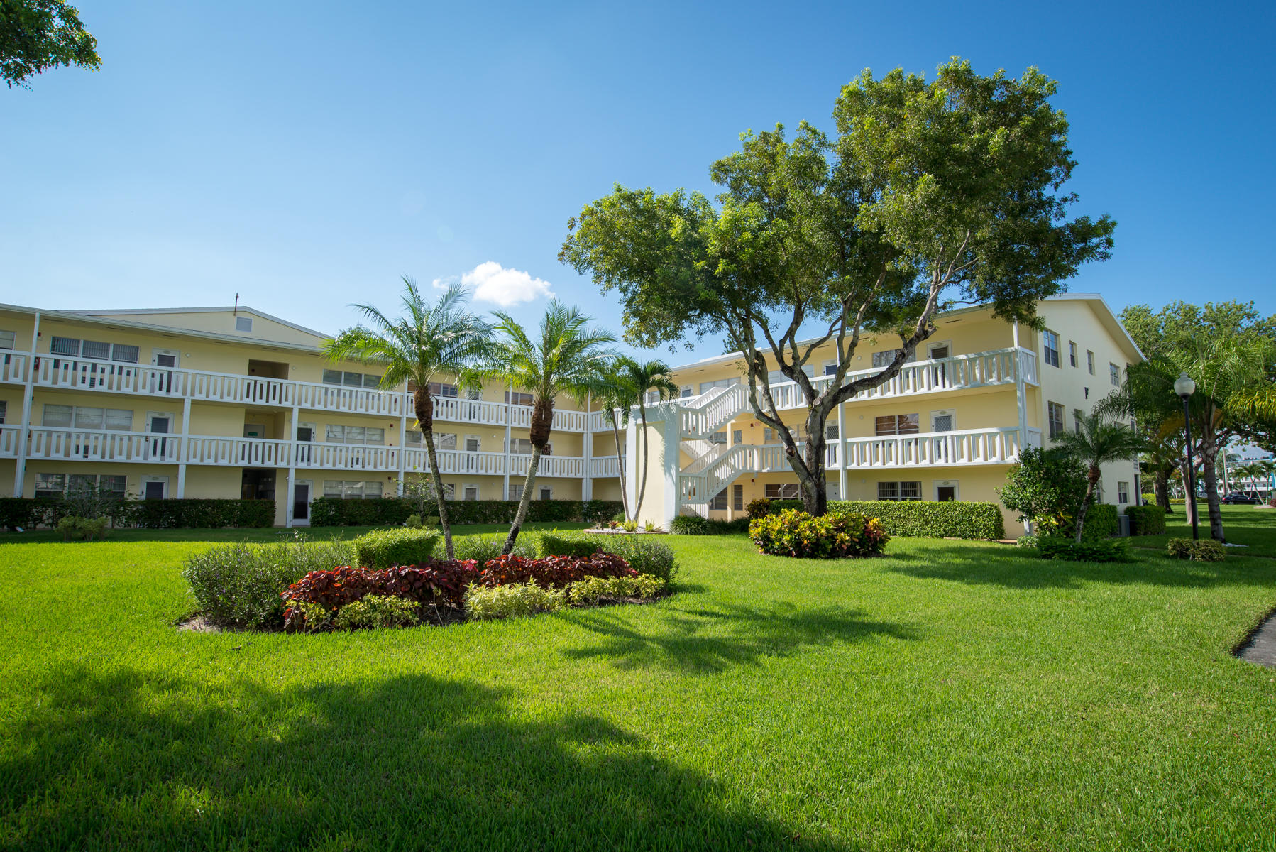 211 Dorset F Boca Raton, FL 33434 - Photo 22 of 24 22-DSC_3797-MLS