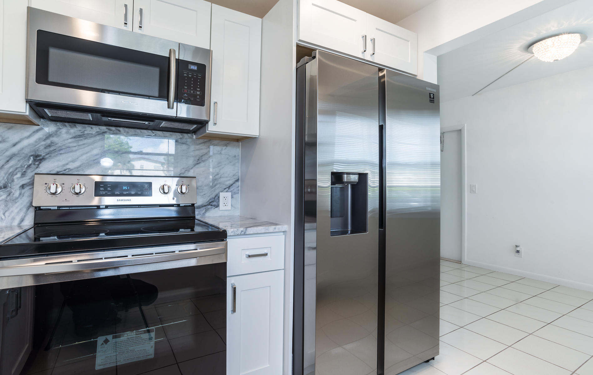 211 Dorset F Boca Raton, FL 33434 - Photo 3 of 24 03-DSC_3783-MLS