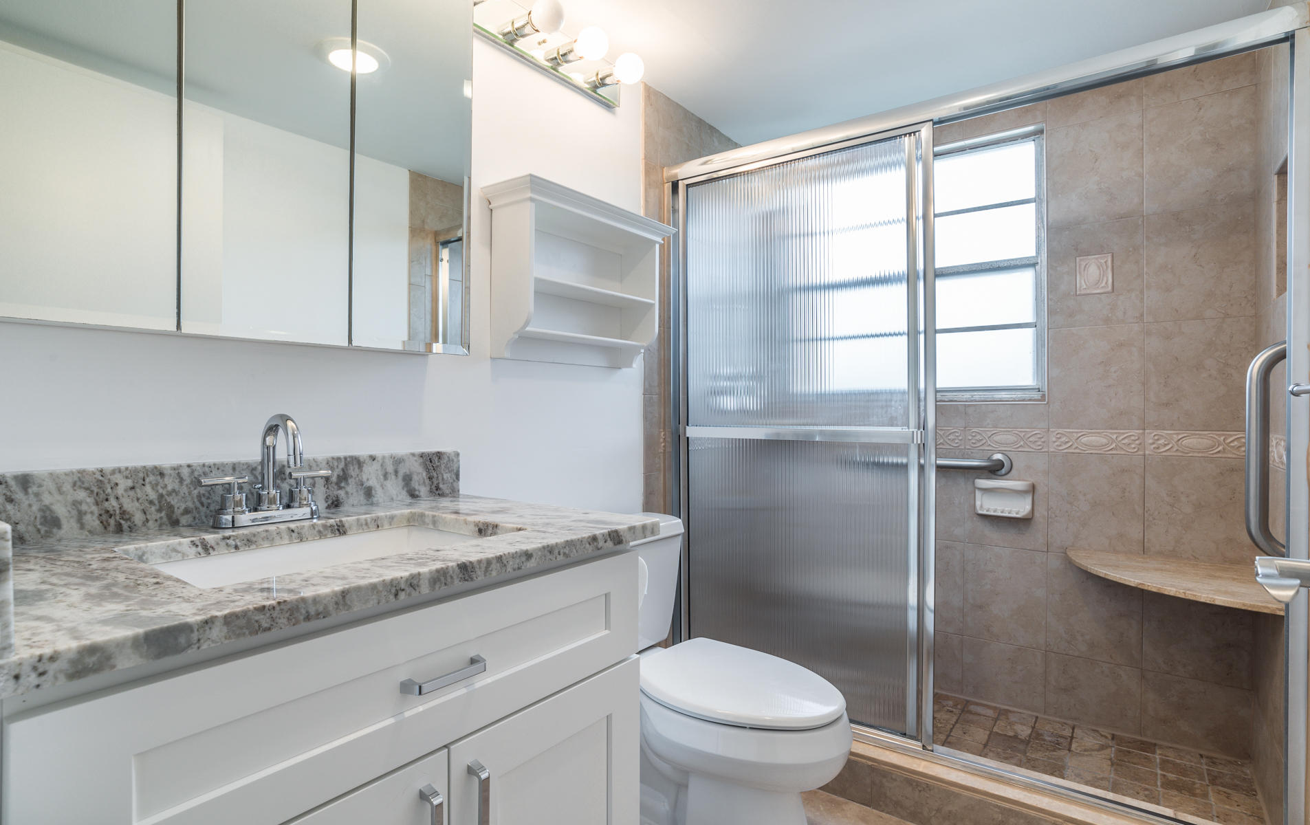 211 Dorset F Boca Raton, FL 33434 - Photo 5 of 24 05-DSC_3760-MLS