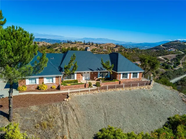 $1,320,000 | 26100 Calle Corveta, Temecula, CA 92590