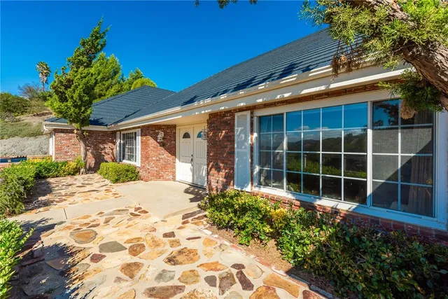 $1,320,000 | 26100 Calle Corveta, Temecula, CA 92590