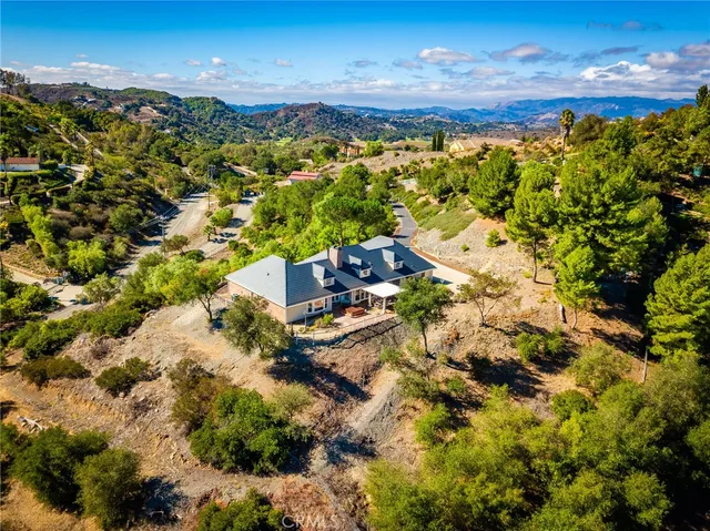 $1,320,000 | 26100 Calle Corveta, Temecula, CA 92590
