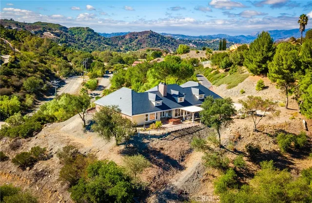 $1,320,000 | 26100 Calle Corveta, Temecula, CA 92590