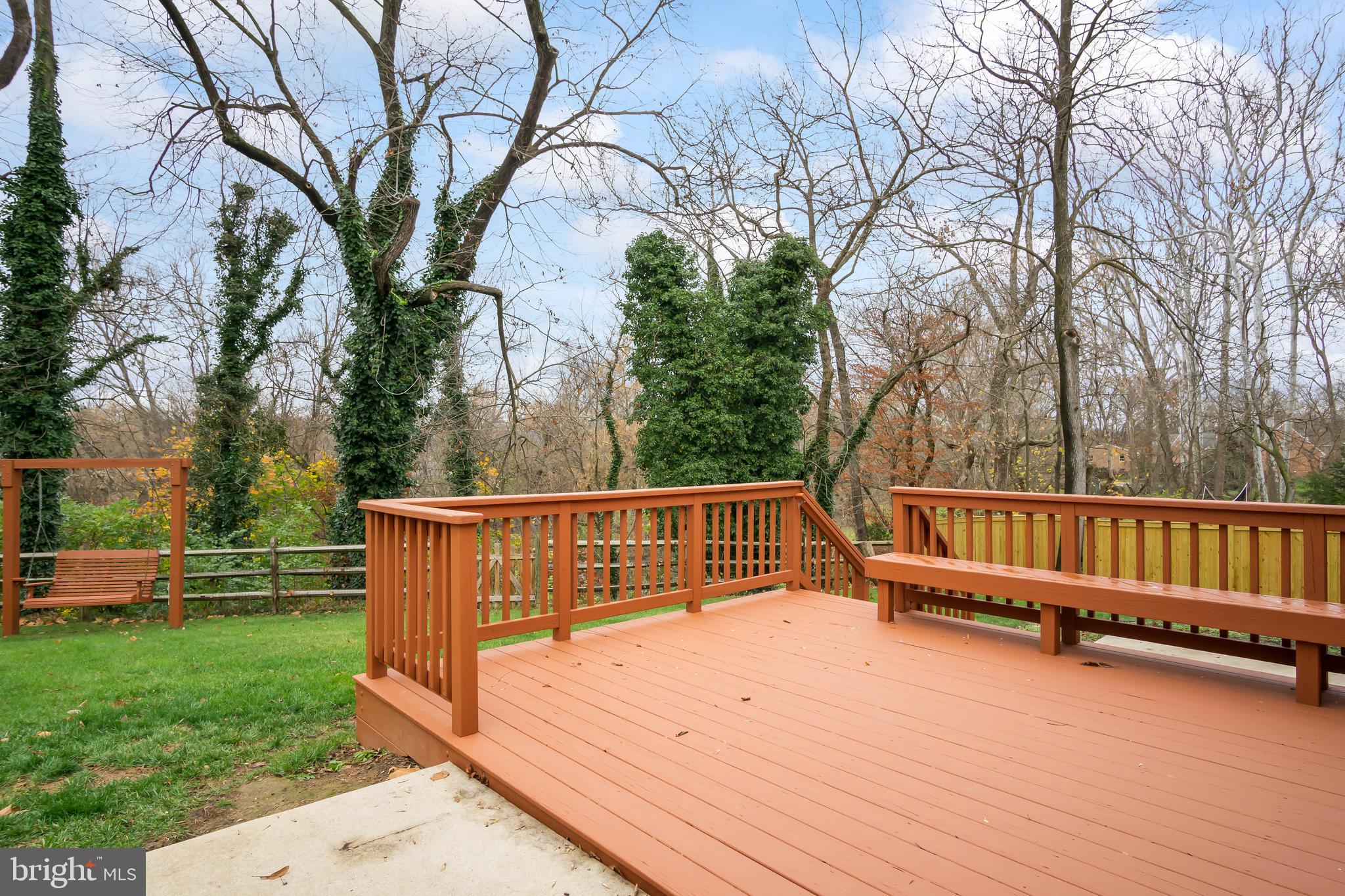 43 Stanford Road Hagerstown, MD 21742 - Photo 30 of 37 Newly painted back deck
