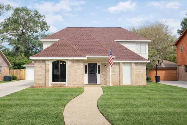 $2,395 | 5715 Kiowa Timbers Drive, Humble, TX 77346