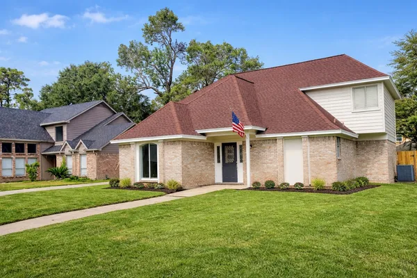 $2,395 | 5715 Kiowa Timbers Drive, Humble, TX 77346