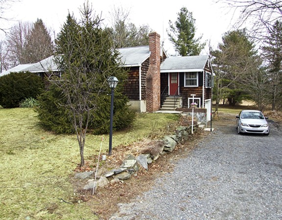 51 Randall Road Berlin, MA 01503 - Photo 3 of 29 Gallery Image 3