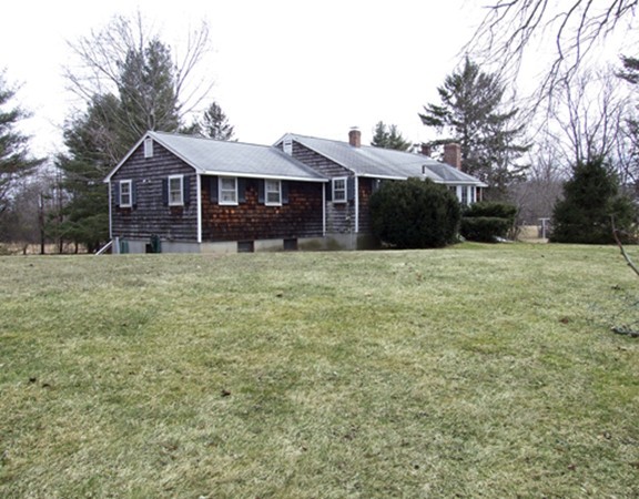 51 Randall Road Berlin, MA 01503 - Photo 5 of 29 Gallery Image 5