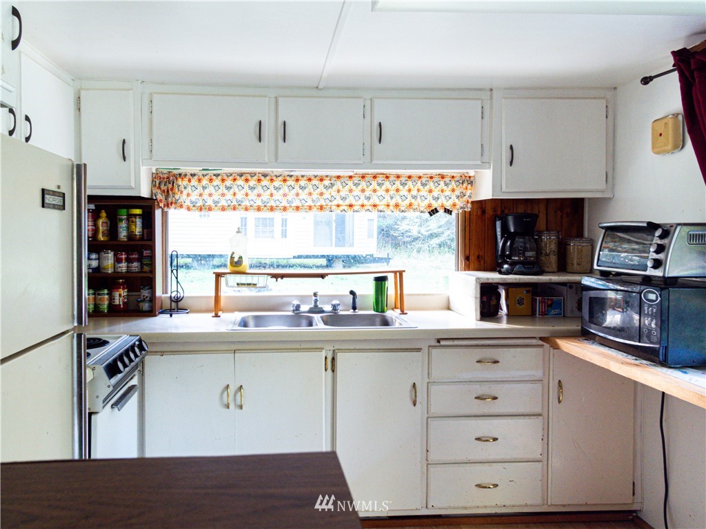 778 Thatcher Pass Road Decatur Island, WA 98221 - Photo 19 of 30