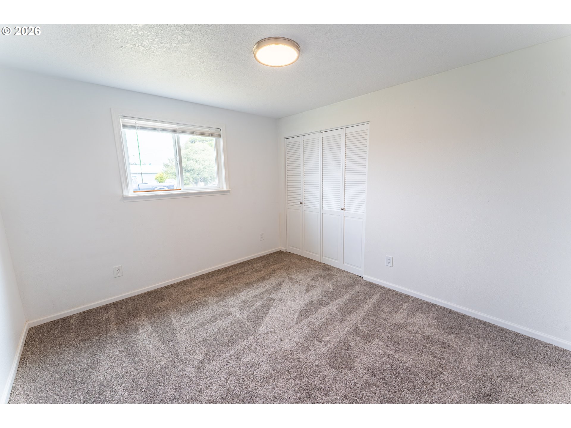 2025 Pine Street Florence, OR 97439 - Photo 16 of 29 Bedroom