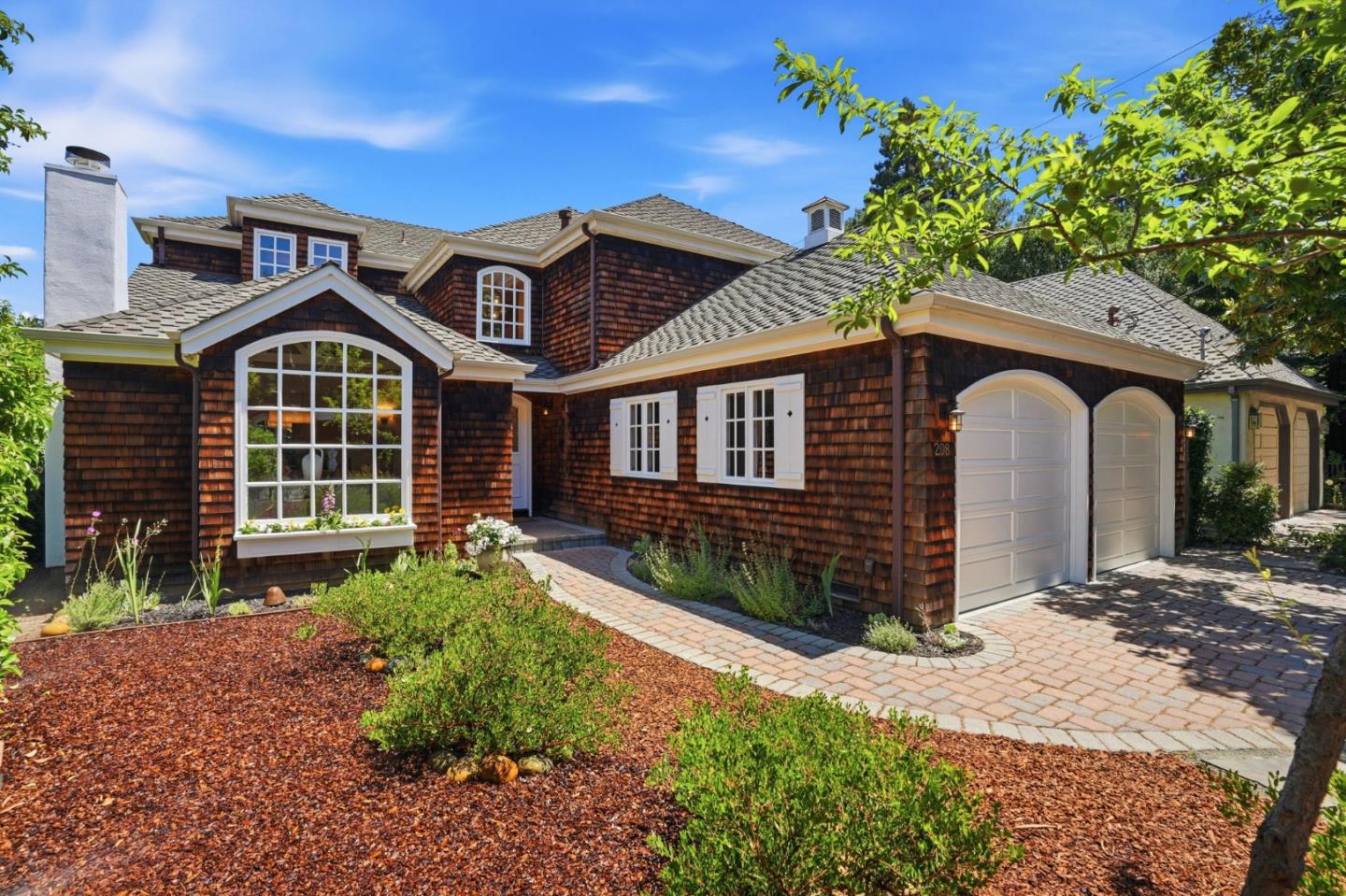 208 Stanford Avenue Menlo Park, CA 94025 - Photo 10 of 51