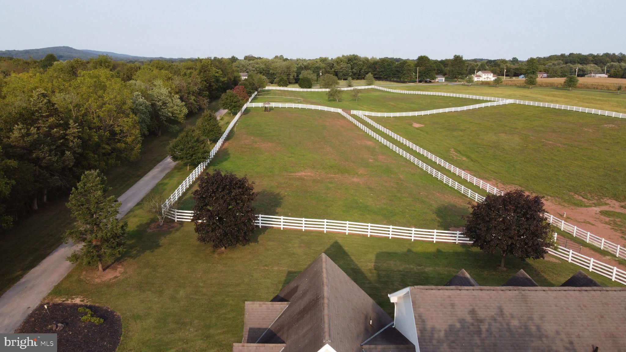 6255 Salem Run Road Dover, PA 17315 - Photo 4 of 68