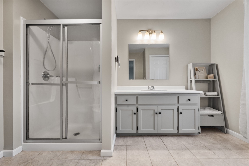 150 Ariel Circle, Unit 150 Sutton, MA 01590 - Photo 21 of 31